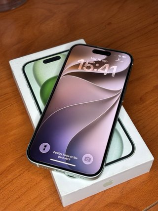 iPhone 15 Verde Bateria 100% esta nuevo