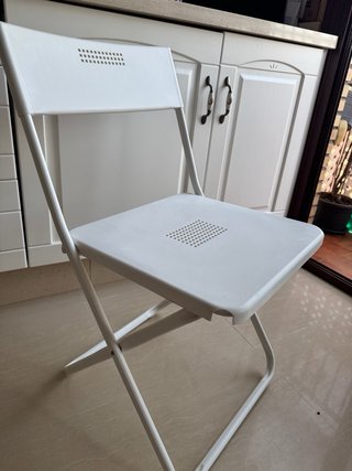 Silla exterior IKEA blanca