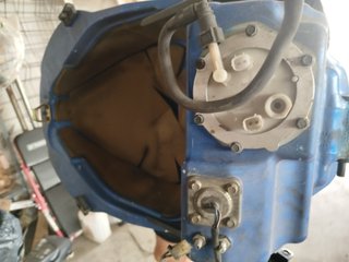 Deposito gasolina + bomba Triumph Sprint ST 1050
