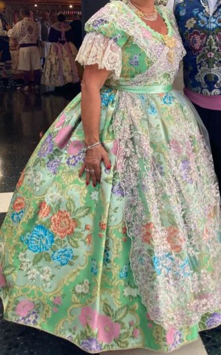 Traje de Valenciana manga farol