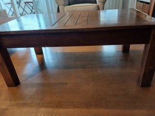 Mesa de centro madera elevable de madera.