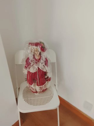 Muñeca de Porcelana Vestido Rojo