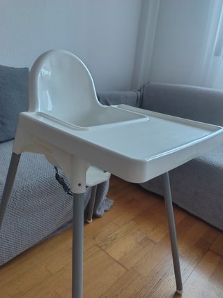Trona infantil blanca