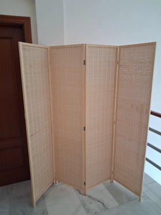 Biombo de mimbre plegable
