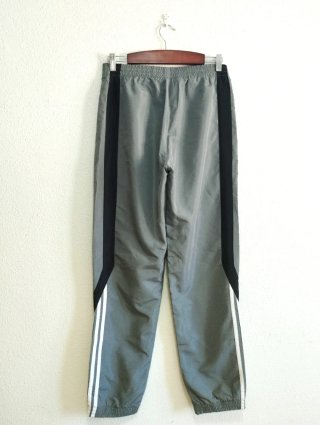 Pantalón chándal Adidas gris y negro hombre