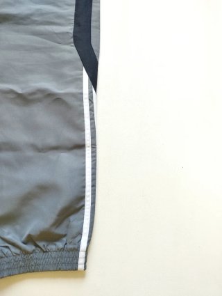 Pantalón chándal Adidas gris y negro hombre