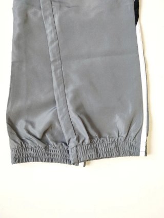 Pantalón chándal Adidas gris y negro hombre