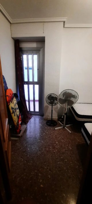 Habitación con 2 camas.