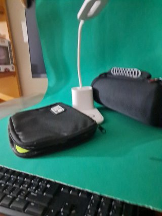Porta cavi ,casse e ricarica telefono Bluetooth