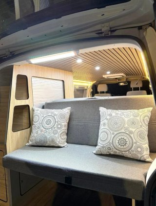 Volkswagen Transporter T5 2010
