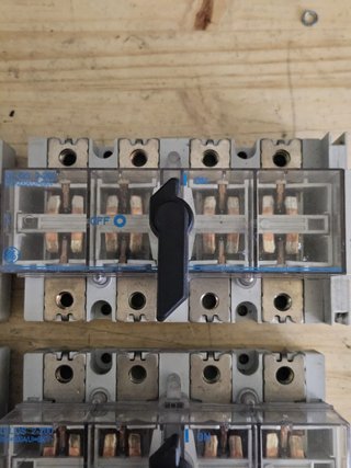 Interruptor Seccionador GE DILOS 2-200 4 Polos