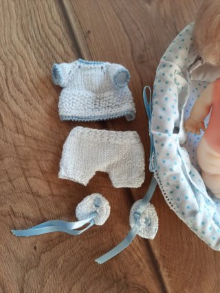 Lote Muñeca Barriguitas con Ropita