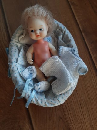 Lote Muñeca Barriguitas con Ropita