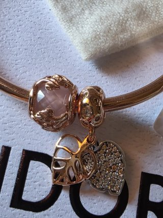 Pulsera Pandora Rose con charms