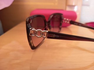 Gafas de sol Tous negras y rosas
