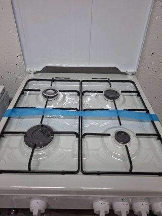 Cocina de gas Beko 4 fuegos con horno nueva