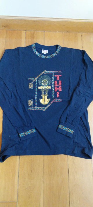 Camiseta peruana azul manga larga