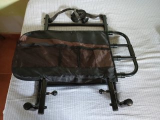 Barrera de cama con organizador