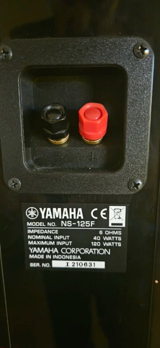 Yamaha NS-125F Home Cinema 5.1 Negro