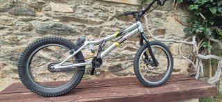 Llanta Bici Trial Monty 19X2.70 (71-387)