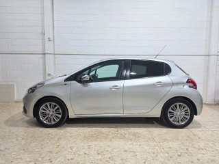 Peugeot 208 style