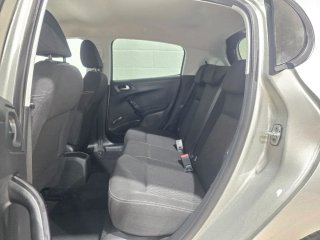 Peugeot 208 style
