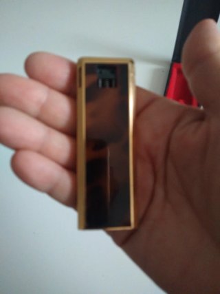 Encendedor dorado con estuche