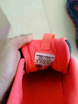 Zapatillas Under Armour Azul y Rosa