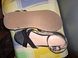 Sandalias cuña negras y beige
