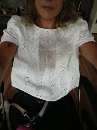 Blusa blanca bordada