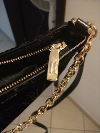 Pochette Alviero Martini Nera con Catena Oro