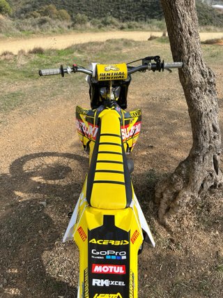 Suzuki RM 125 Motocross