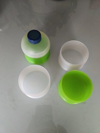 Dosificador leche en polvo bebé 4 compart.