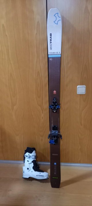 Esquis skytrab stelvio 85 + Botes atomic backland