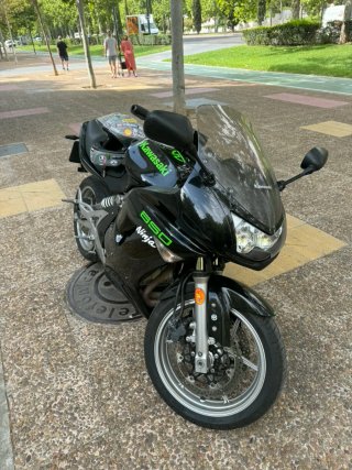 Kawasaki Ninja 650 2010 para licencia A2 impecable