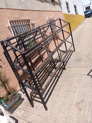 Estanterías metálicas para tienda