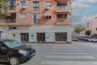 Local comercial en venta en Nueva Almería - Cortijo Grande - Vega de Acá en Almería