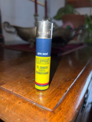Accendino Clipper gas azul isobutano