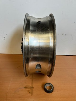 Llanta Trasera Yamaha TMAX 500 (01-03)
