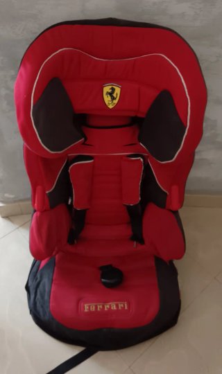 Silla coche Ferrari roja