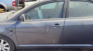 387443 paragolpes 5211905906 toyota avensis (t27)