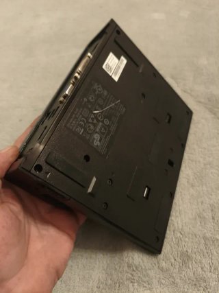 Docking Station Dell K07A – Buen estado