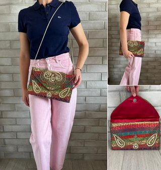 Bolso étnico multicolor tipo sobre. Poco uso.