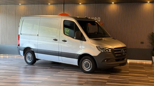 Mercedes-Benz Sprinter 2021