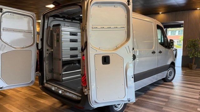 Mercedes-Benz Sprinter 2021, foto 11