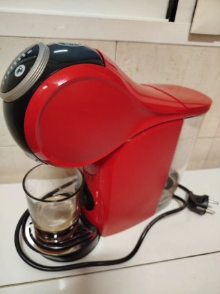 Cafetera Dolce Gusto Genio S Plus Automática Roja