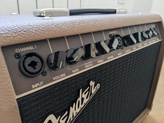Amplificador Fender Acoustasonic 40