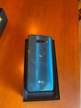 LG Q60 64GB / 3GB RAM Smartphone SIN CARGADOR