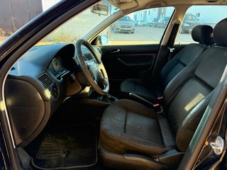 Volkswagen Golf 2002