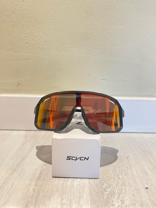 Gafas de sol SCVN rojas y blancas